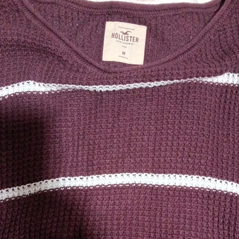 Hollister Women's Knit Sweater in Plum and White